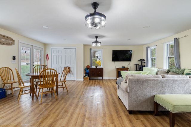 2 Marblehead Road, Windham, NH 03087