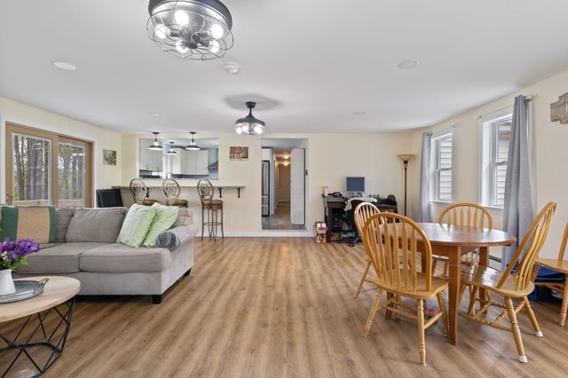 2 Marblehead Road, Windham, NH 03087