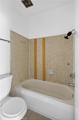 4441 Woodman Avenue 204, Sherman Oaks, CA 91423