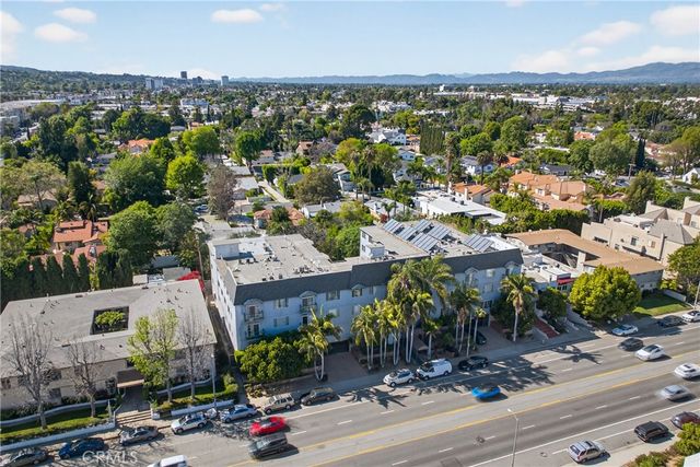 4441 Woodman Avenue 204, Sherman Oaks, CA 91423