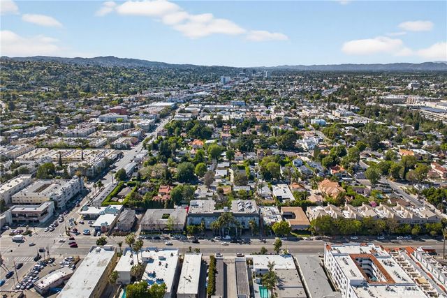 4441 Woodman Avenue 204, Sherman Oaks, CA 91423