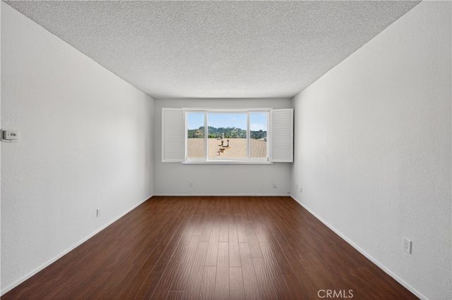 4441 Woodman Avenue 204, Sherman Oaks, CA 91423