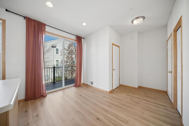 2062 Wellens Street 84, Chaska, MN 55318