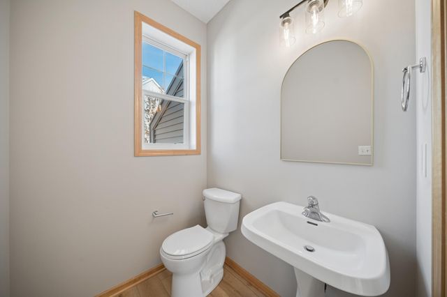 2062 Wellens Street 84, Chaska, MN 55318