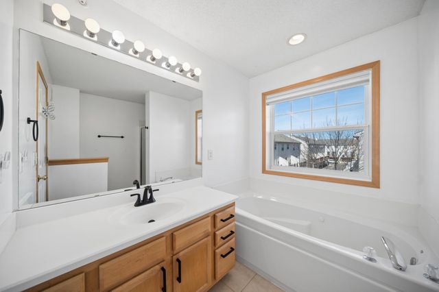 2062 Wellens Street 84, Chaska, MN 55318