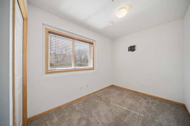 2062 Wellens Street 84, Chaska, MN 55318