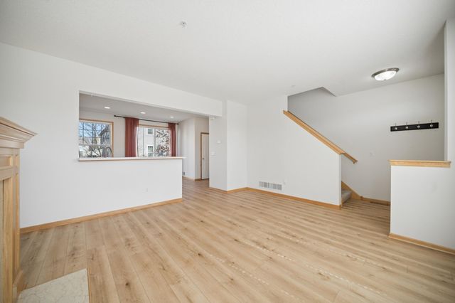 2062 Wellens Street 84, Chaska, MN 55318