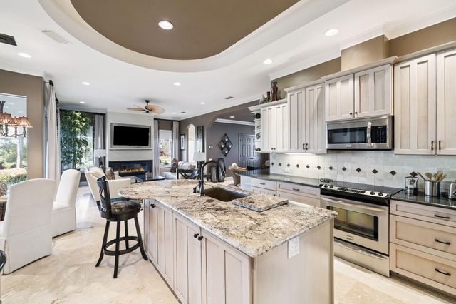 1464 Baytowne Avenue, Miramar Beach, FL 32550