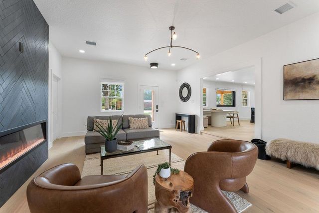 706 Kenilworth BLVD, San Antonio, TX 78209