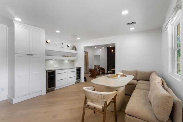 706 Kenilworth BLVD, San Antonio, TX 78209
