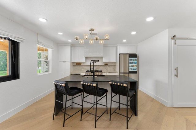 706 Kenilworth BLVD, San Antonio, TX 78209