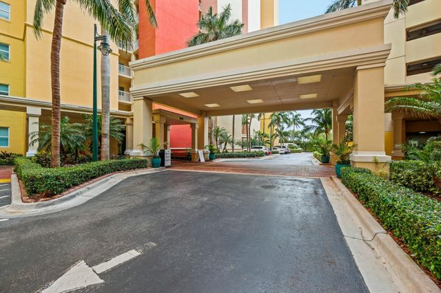 2640 Lake Shore Drive 1710, Riviera Beach, FL 33404