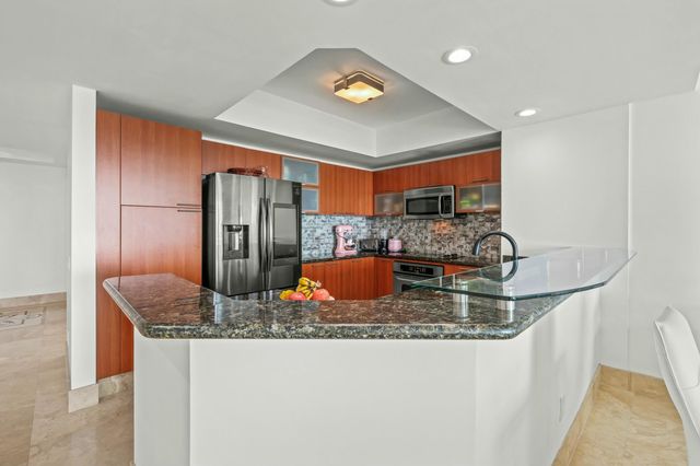 2640 Lake Shore Drive 1710, Riviera Beach, FL 33404