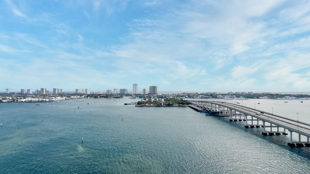 2640 Lake Shore Drive 1710, Riviera Beach, FL 33404