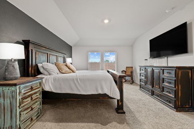 943 Buttercup Drive, Pilot Point, TX 76258