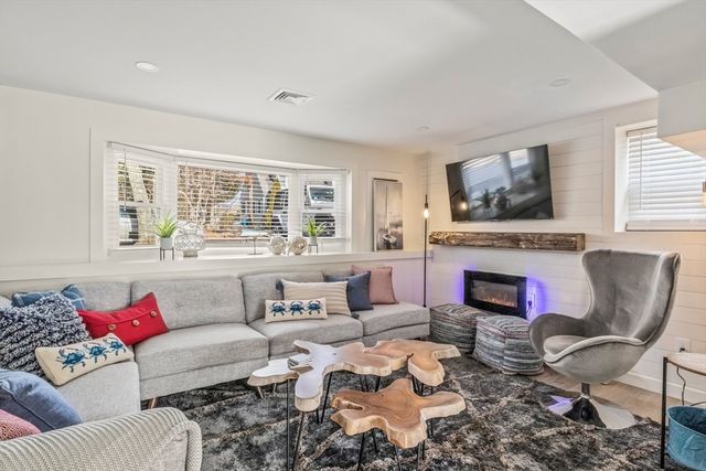 11 Pershing Drive, Falmouth, MA 02536