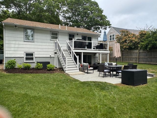 11 Pershing Drive, Falmouth, MA 02536