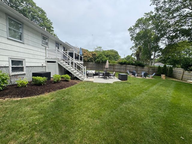 11 Pershing Drive, Falmouth, MA 02536