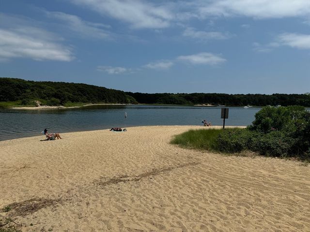 11 Pershing Drive, Falmouth, MA 02536