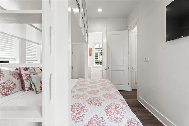 214 Sunset Ave 5, Port Aransas, TX 78373