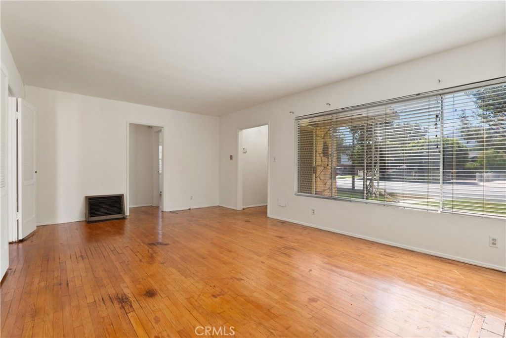 1815 W Riverside Drive, Burbank, CA 91506 — photo 4