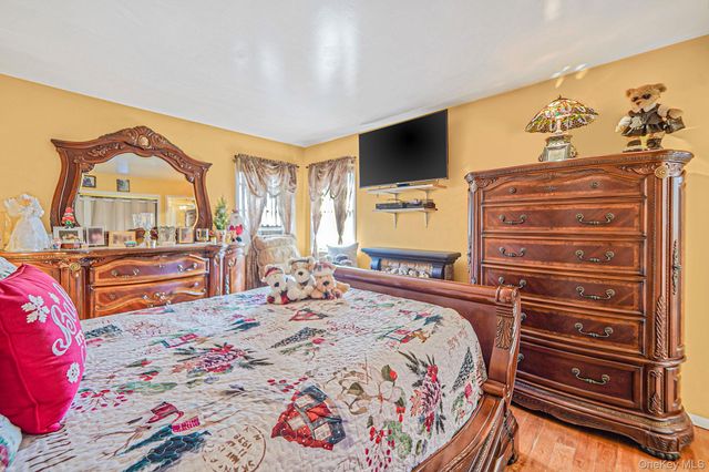 275 N Titmus Drive, Mastic, NY 11950