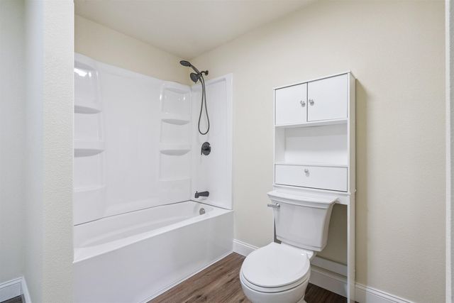 108 Ogden Avenue, Waterloo, IA 50707