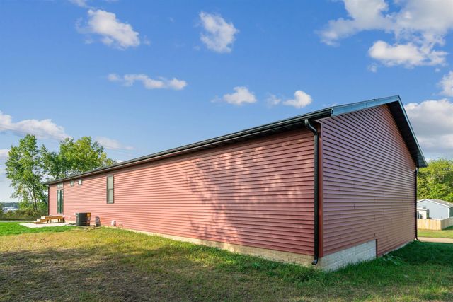 108 Ogden Avenue, Waterloo, IA 50707