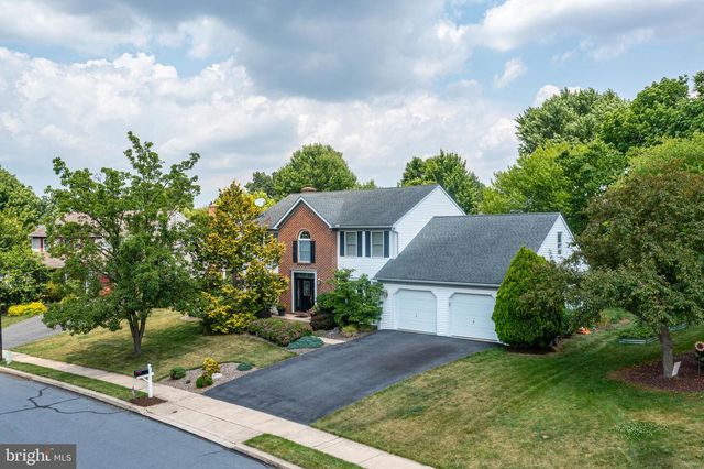 111 STATES AVE, Sinking Spring, PA 19608