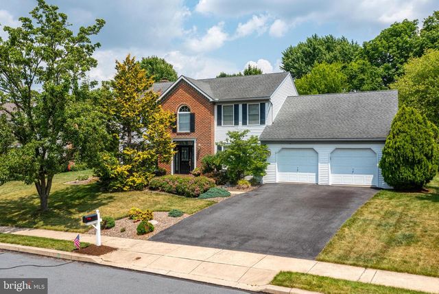 111 STATES AVE, Sinking Spring, PA 19608