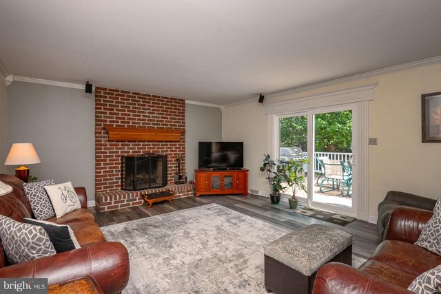 111 STATES AVE, Sinking Spring, PA 19608