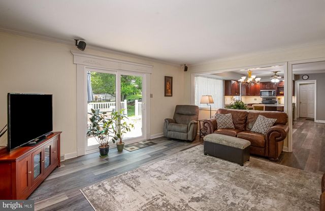 111 STATES AVE, Sinking Spring, PA 19608