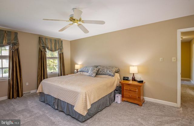 111 STATES AVE, Sinking Spring, PA 19608