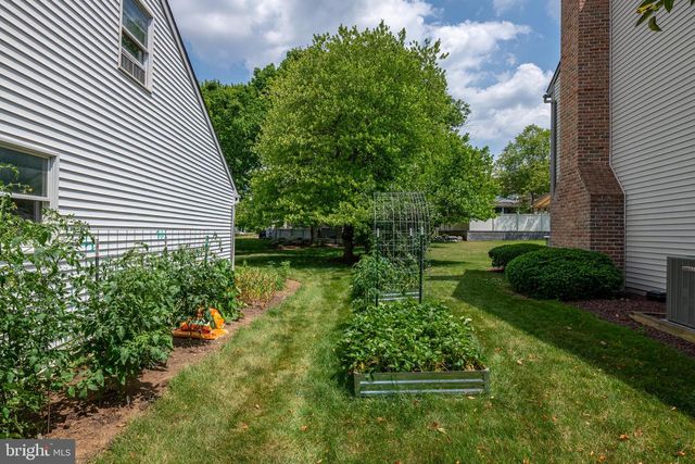 111 STATES AVE, Sinking Spring, PA 19608