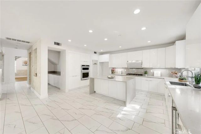 1542 El Paso, Norco, CA 92860