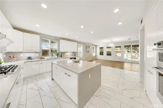 1542 El Paso, Norco, CA 92860