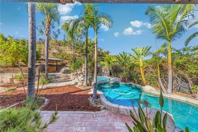 1542 El Paso, Norco, CA 92860
