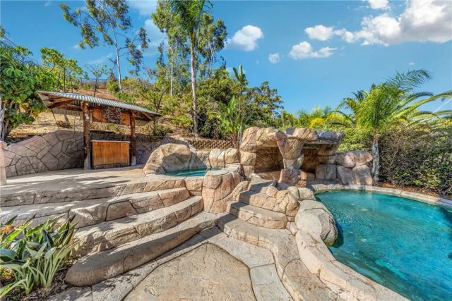 1542 El Paso, Norco, CA 92860