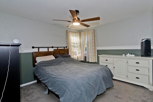78 Glendale St, Chicopee, MA 01020
