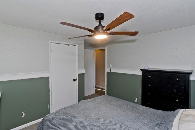 78 Glendale St, Chicopee, MA 01020