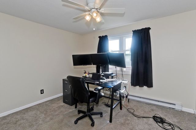 78 Glendale St, Chicopee, MA 01020