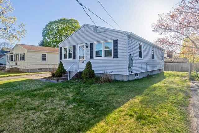 78 Glendale St, Chicopee, MA 01020