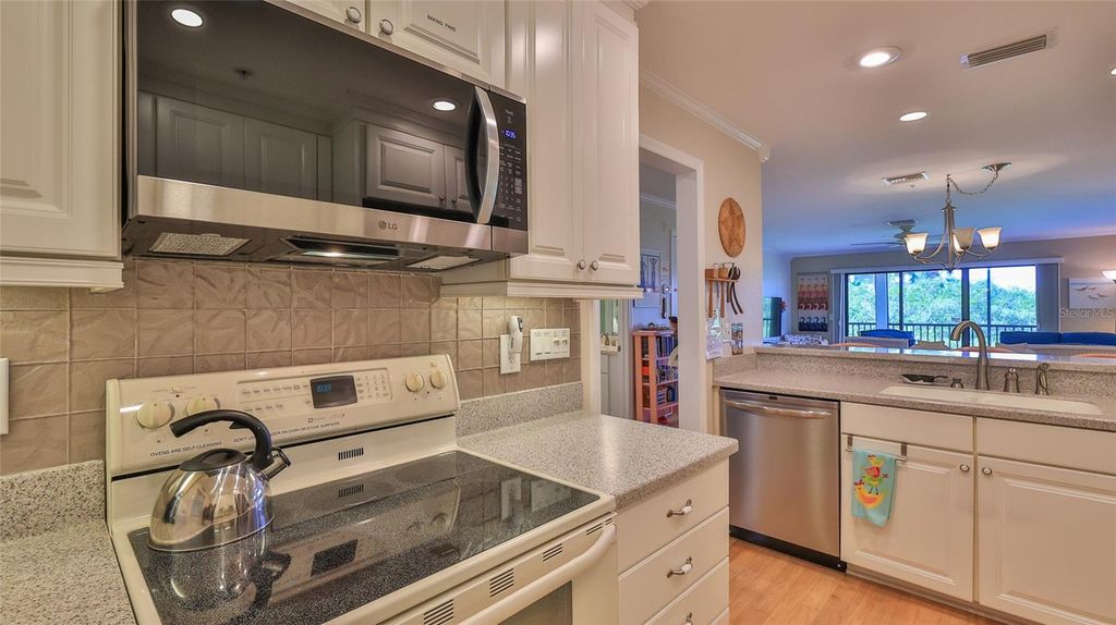 Image 17 of property listing at 2700 N PENINSULA AVENUE 113, New Smyrna Beach, FL 32169