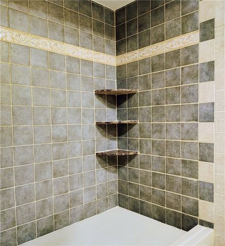 3341 Luper Road, Lowell, AR 72745