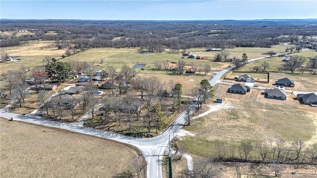 3341 Luper Road, Lowell, AR 72745