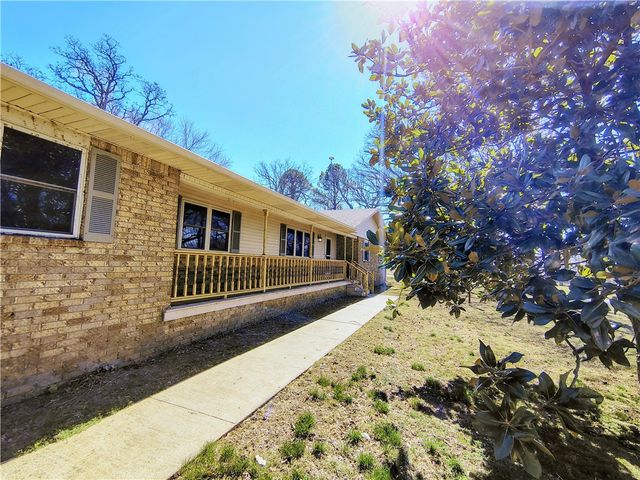 3341 Luper Road, Lowell, AR 72745