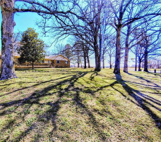 3341 Luper Road, Lowell, AR 72745