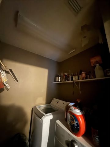 6703 Olivewood Drive, Arlington, TX 76001