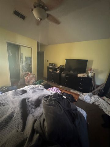 6703 Olivewood Drive, Arlington, TX 76001