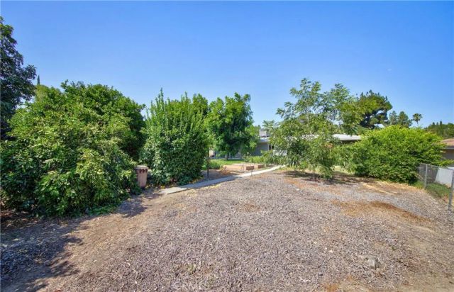 11375 Iris Avenue, Loma Linda, CA 92354